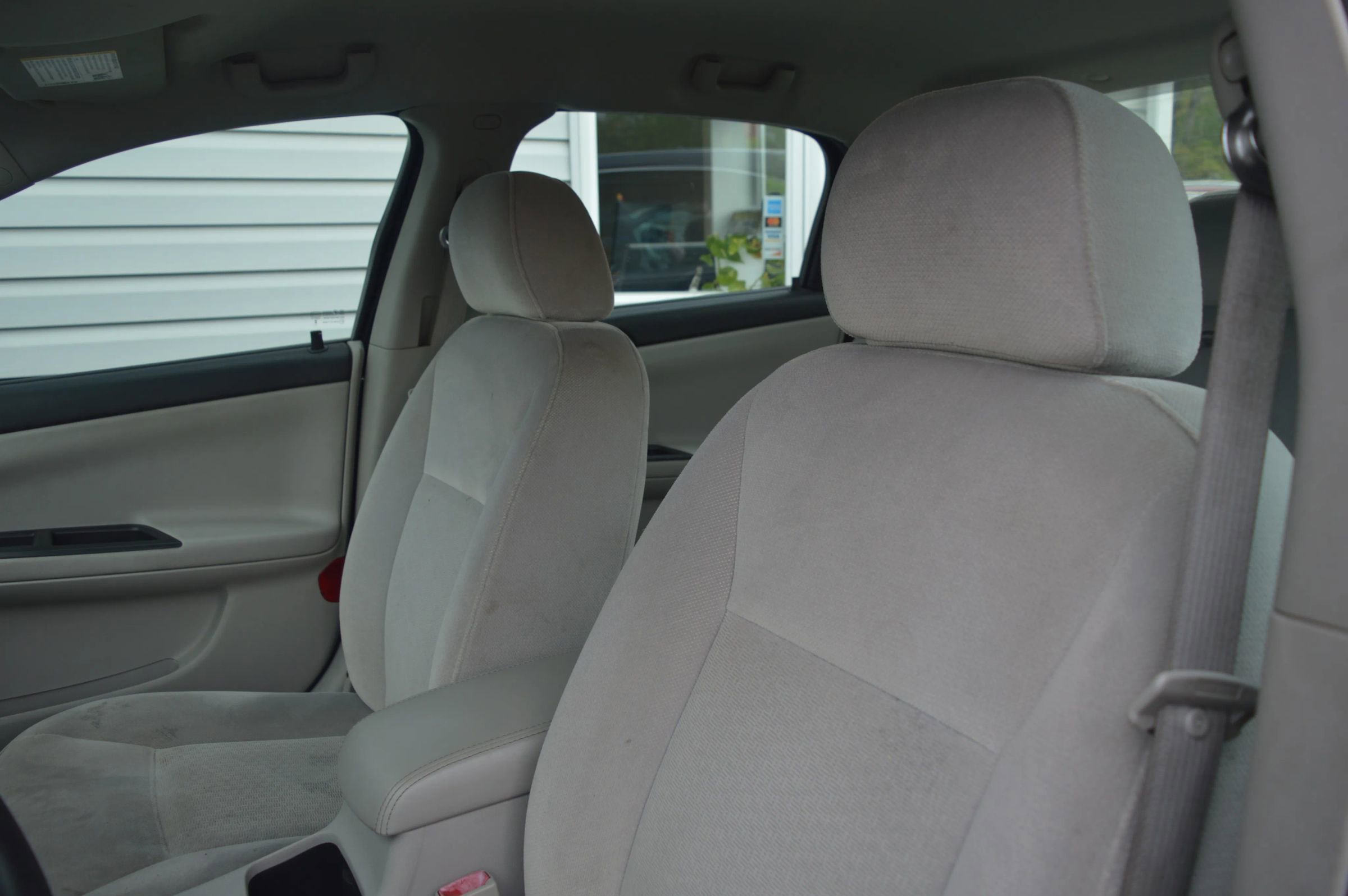 Used 2007 Chevrolet Impala LT image 12