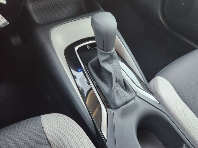 Certified 2025 Toyota Corolla LE FWD image 19