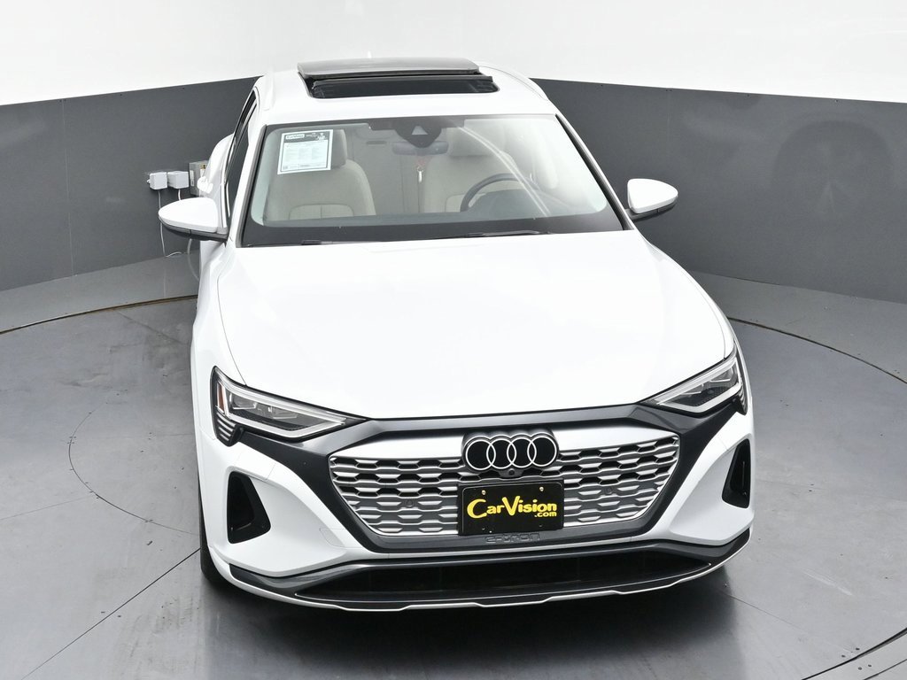 Used 2024 Audi Q8 e-tron Premium image 49