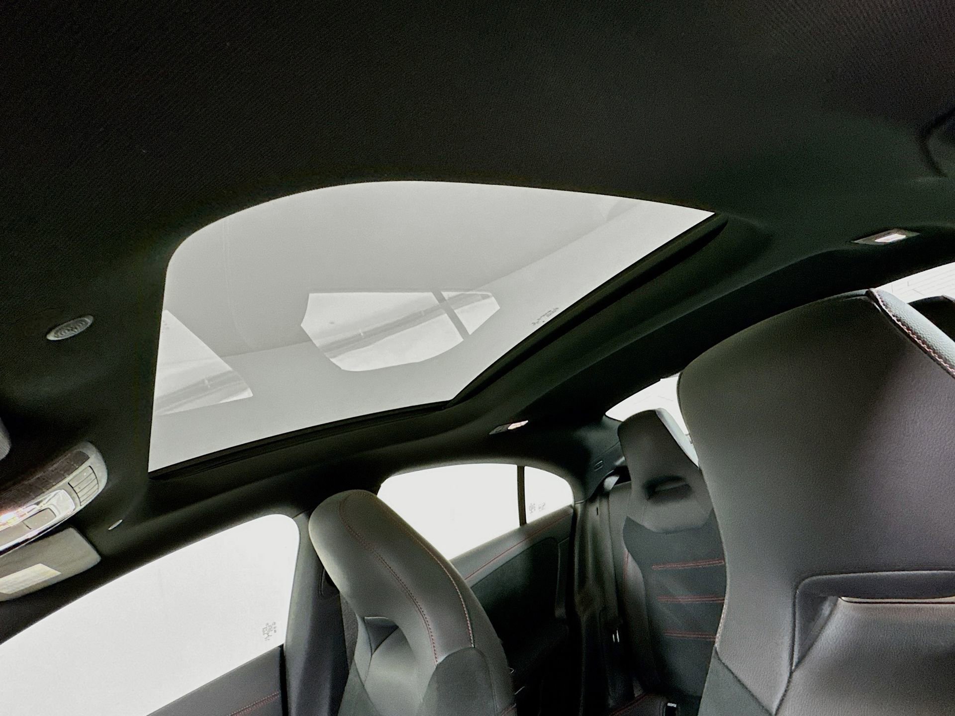 Used 2023 Mercedes-Benz CLA 250 image 22