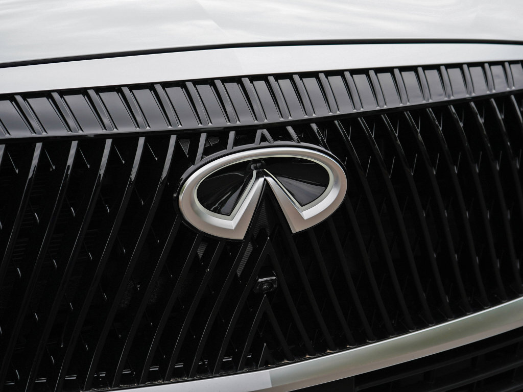 New 2026 INFINITI QX80 Pure w/ Cargo Package AWD/4WD image 4