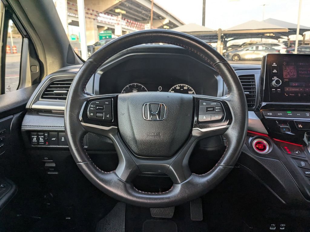 Used 2025 Honda Odyssey Sport-L image 16