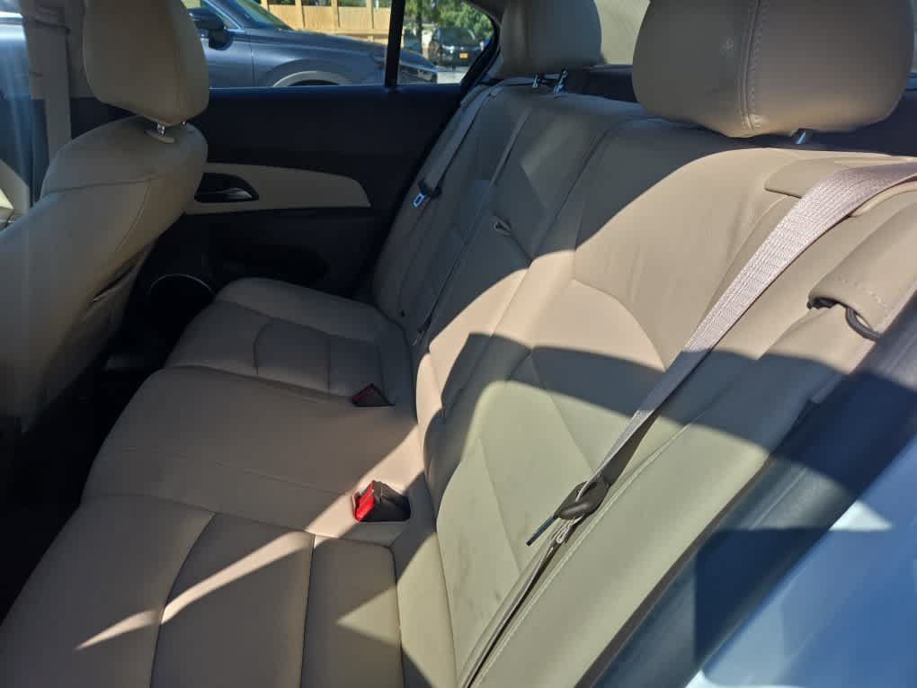 Used 2014 Chevrolet Cruze LT w/ Sun, Sound and Sport Package FWD image 8