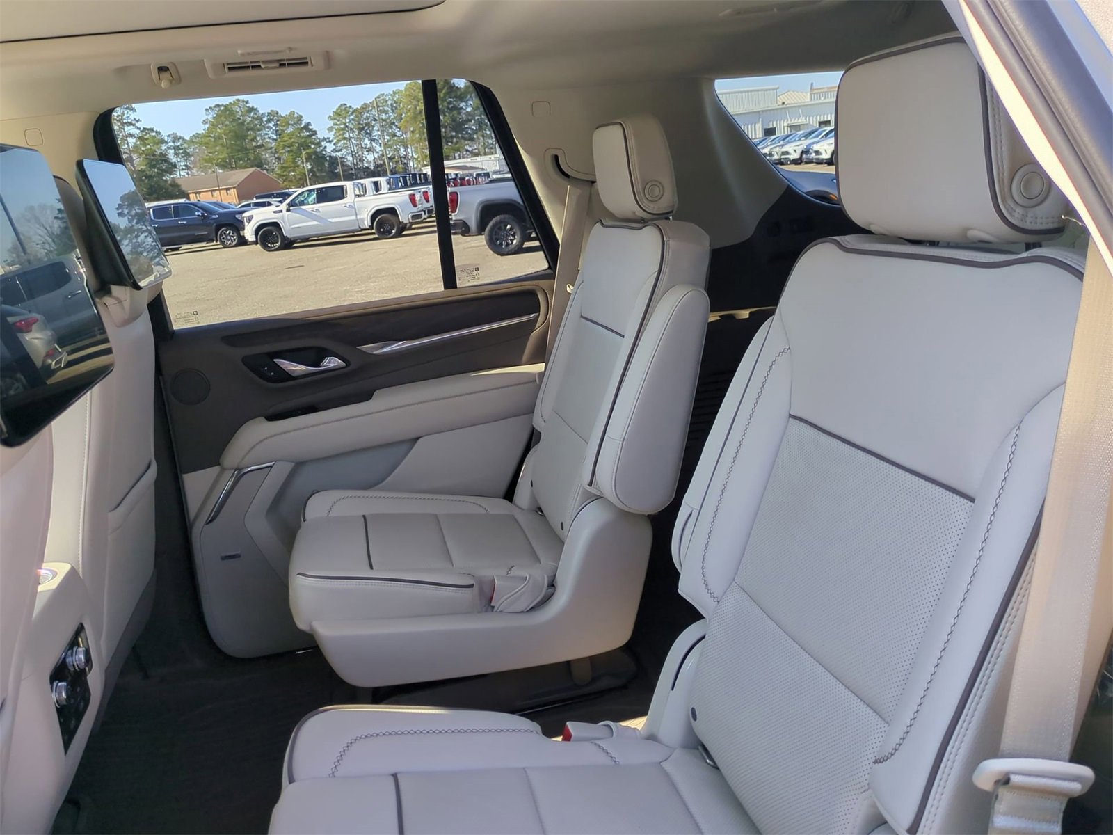 Certified 2021 GMC Yukon Denali w/ Denali Ultimate Package image 26