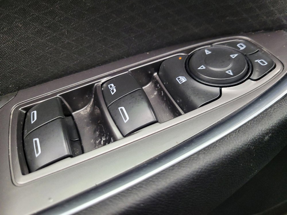 Used 2016 Chevrolet Malibu LT FWD image 27
