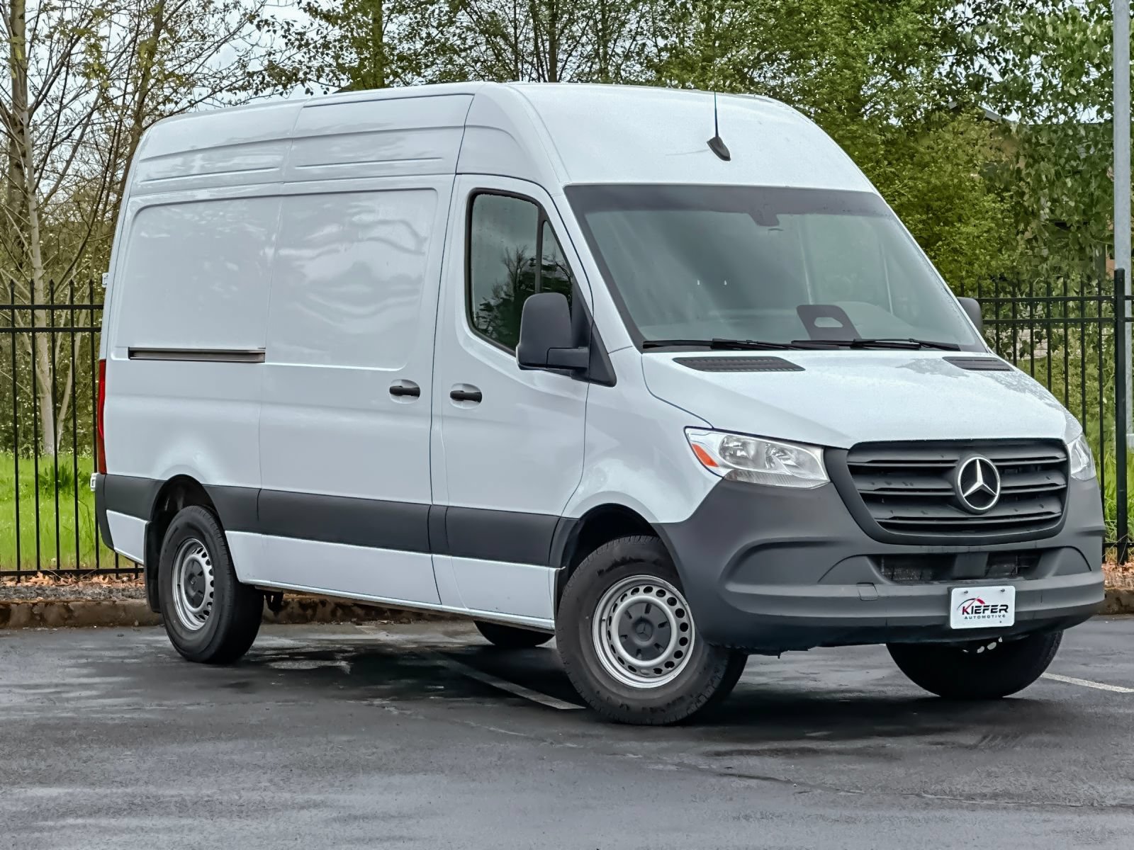 Used 2025 Mercedes-Benz Sprinter 2500 video 2