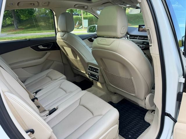 Used 2017 Audi Q7 2.0T Premium Plus AWD/4WD image 31