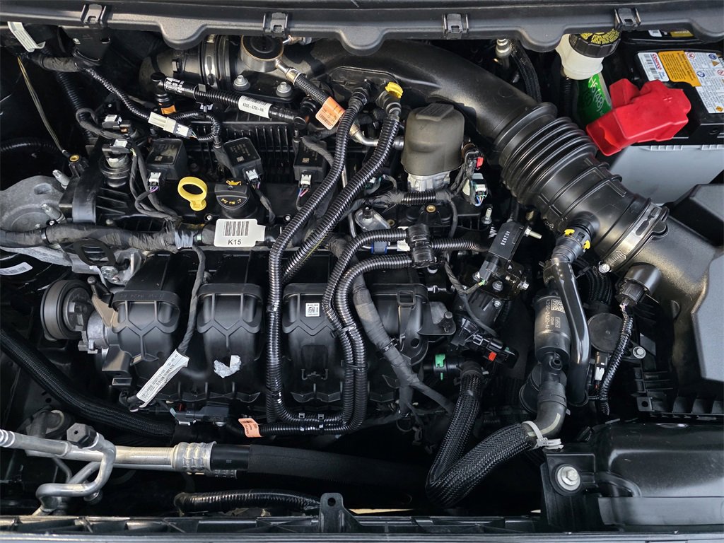 Used 2021 Ford Edge SE w/ Cargo Accessory Package image 20