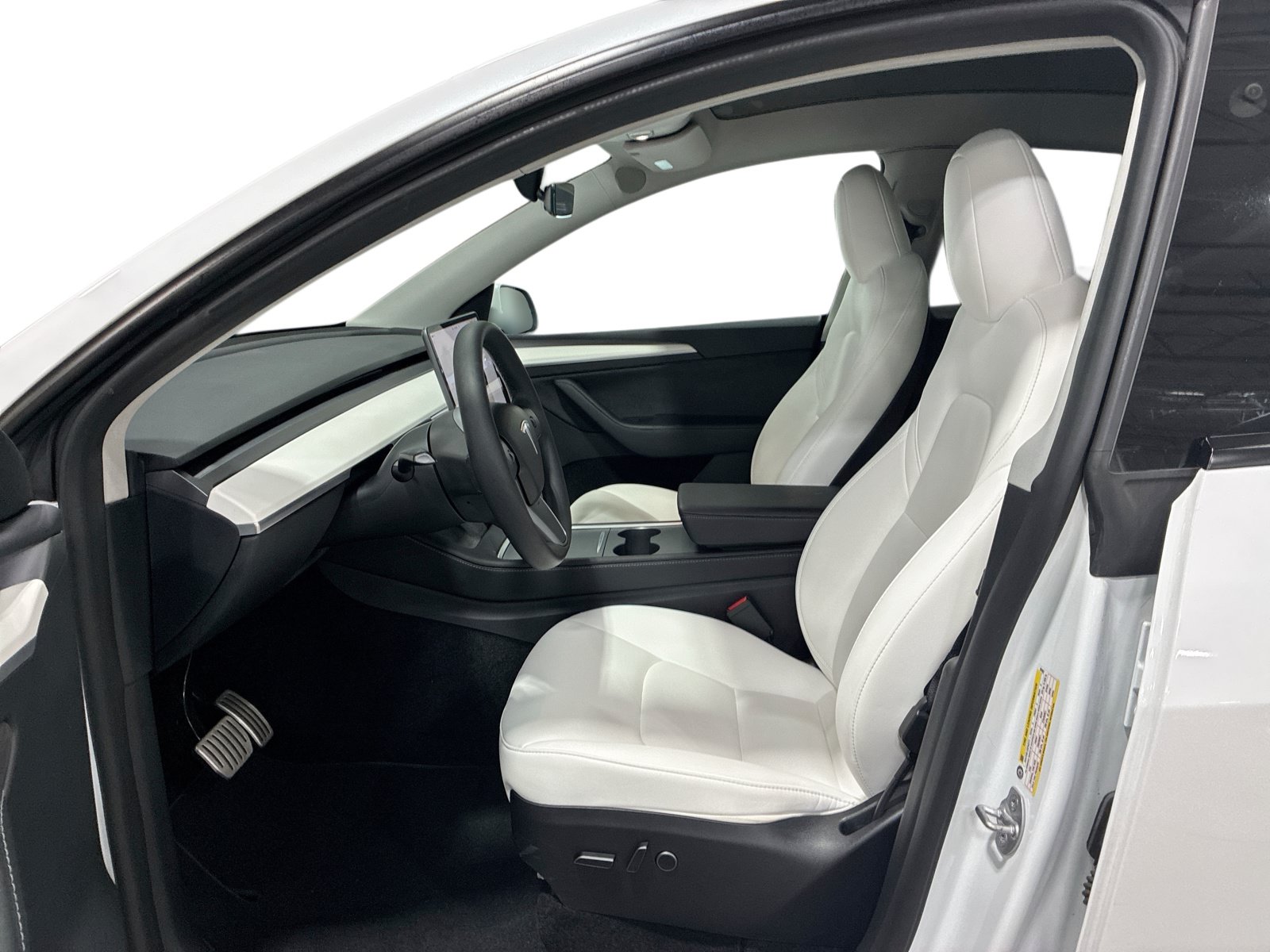 Certified 2023 Tesla Model Y Performance AWD/4WD image 9