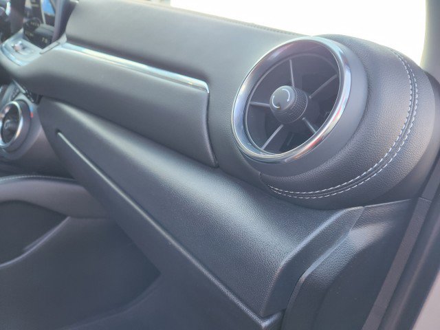 Used 2023 Chevrolet Blazer LT w/ Convenience Package image 14