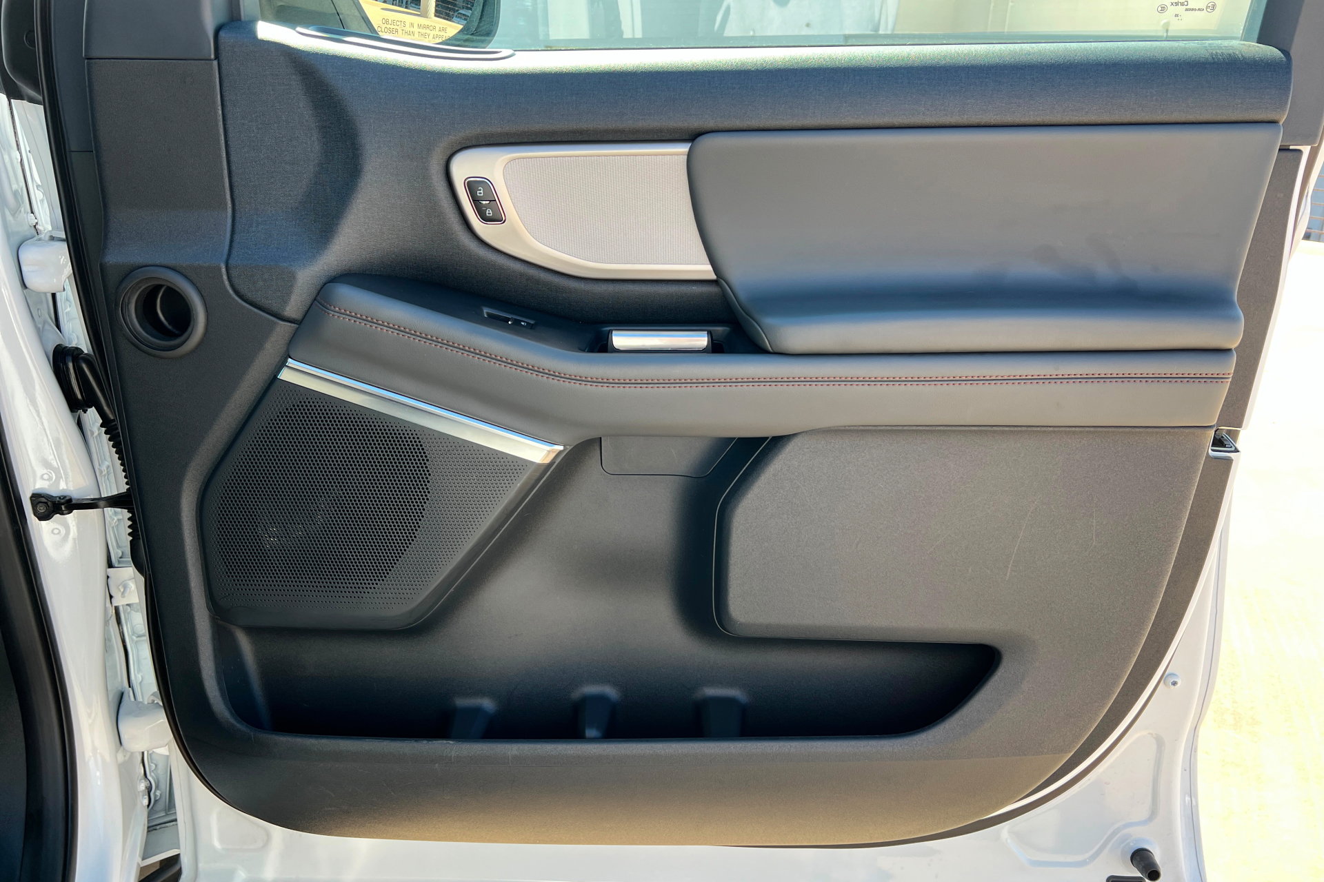Used 2025 Ford Expedition Active AWD/4WD image 25