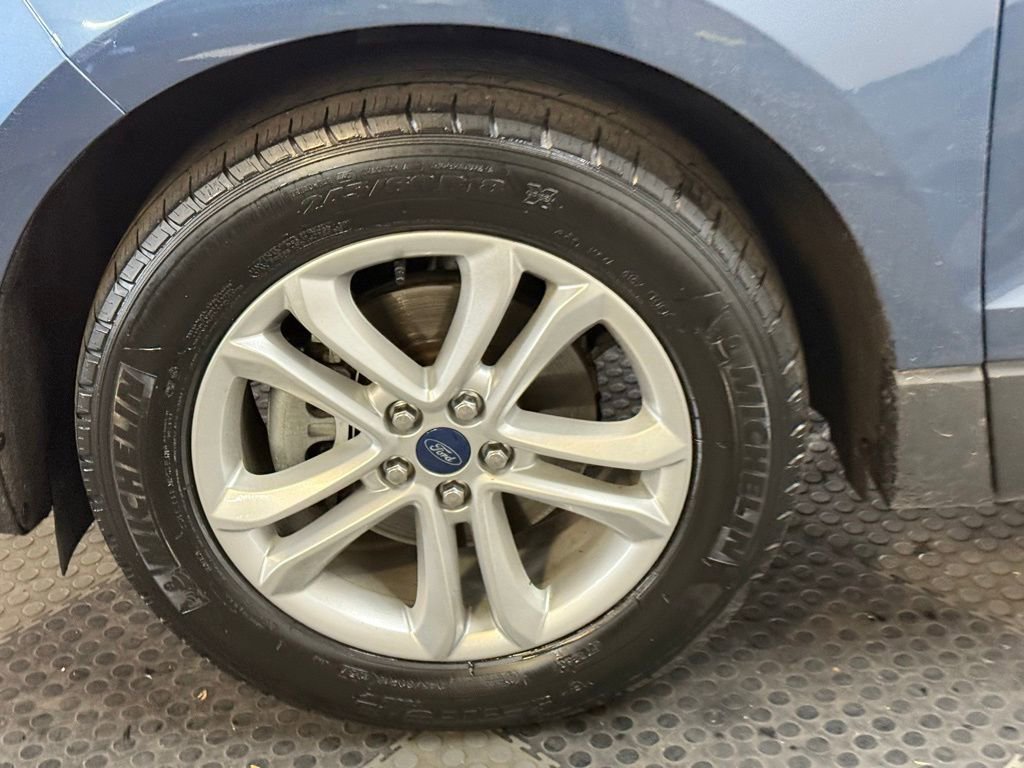 Used 2019 Ford Edge SEL image 15