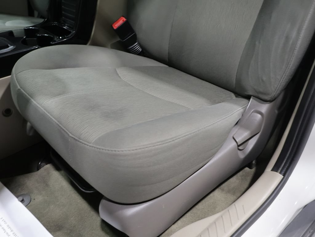 Used 2011 MAZDA Tribute i Sport FWD image 12