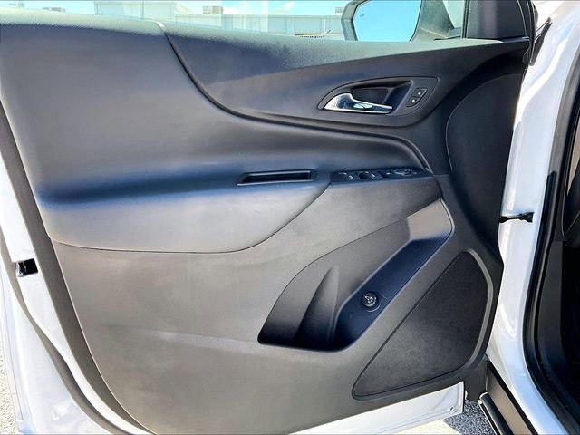 Used 2023 Chevrolet Equinox LT FWD image 9