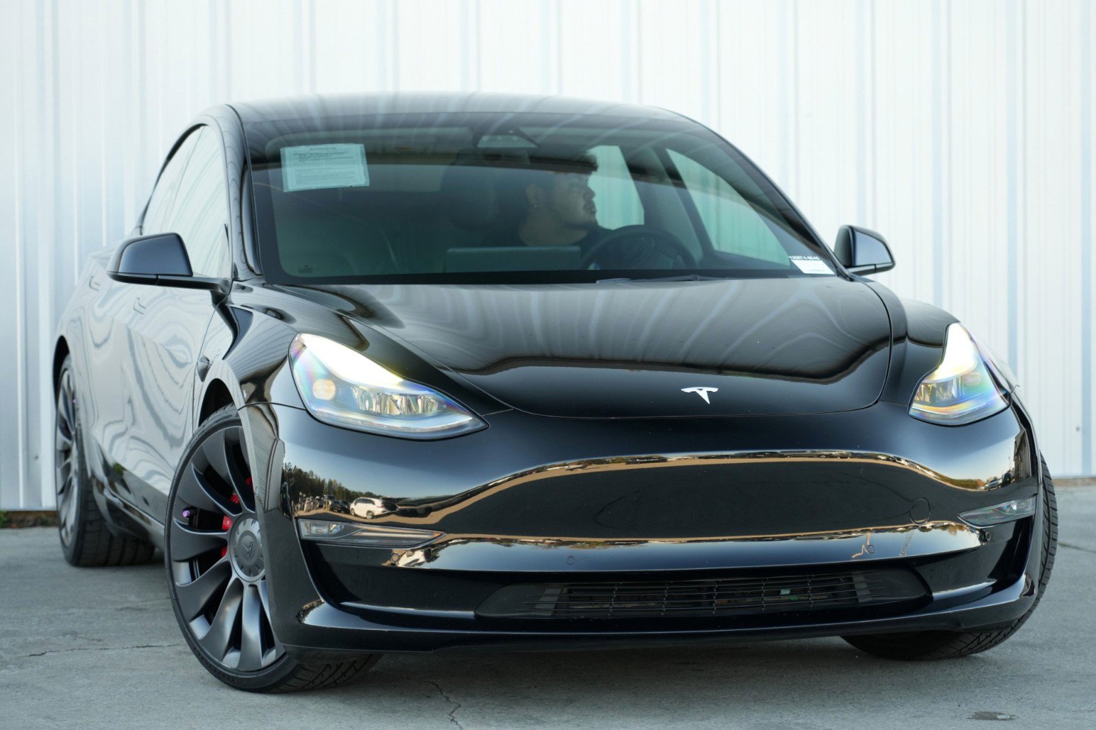 Used 2022 Tesla Model 3 Performance image 4