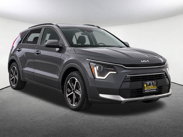 Used 2026 Kia Niro LX FWD image 2