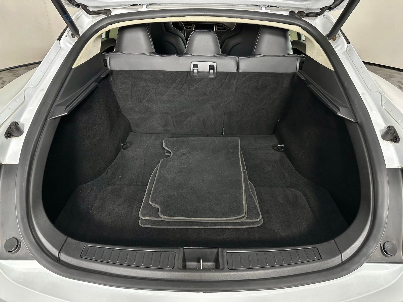 Used 2016 Tesla Model S 75D image 28