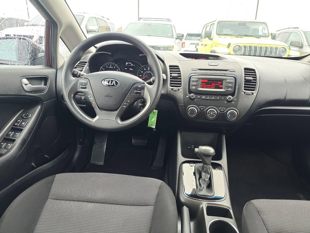 Used 2017 Kia Forte LX image 13