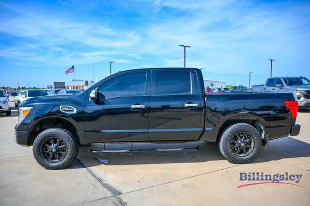 Used 2017 Nissan Titan SL RWD image 2