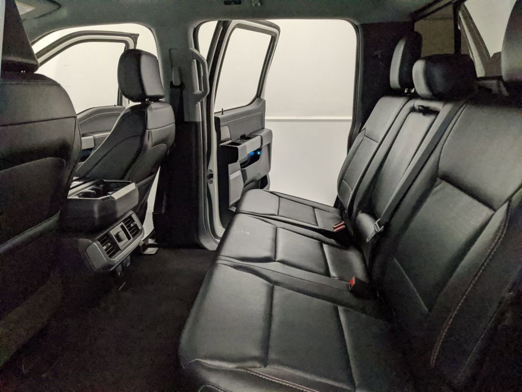 Used 2023 Ford F150 Lariat w/ Trailer Tow Package image 17