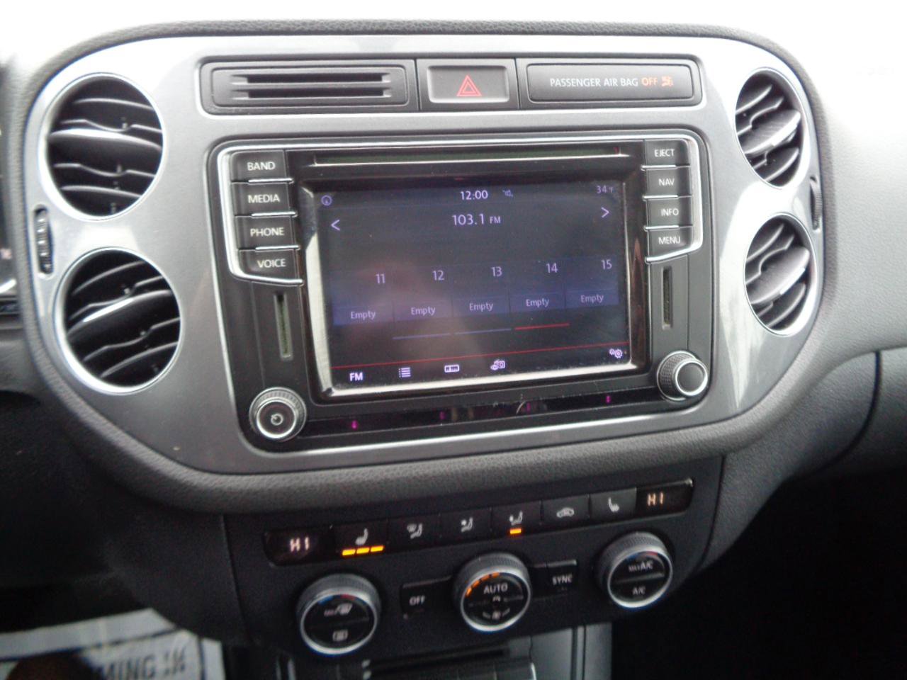 Used 2017 Volkswagen Tiguan Sport image 33