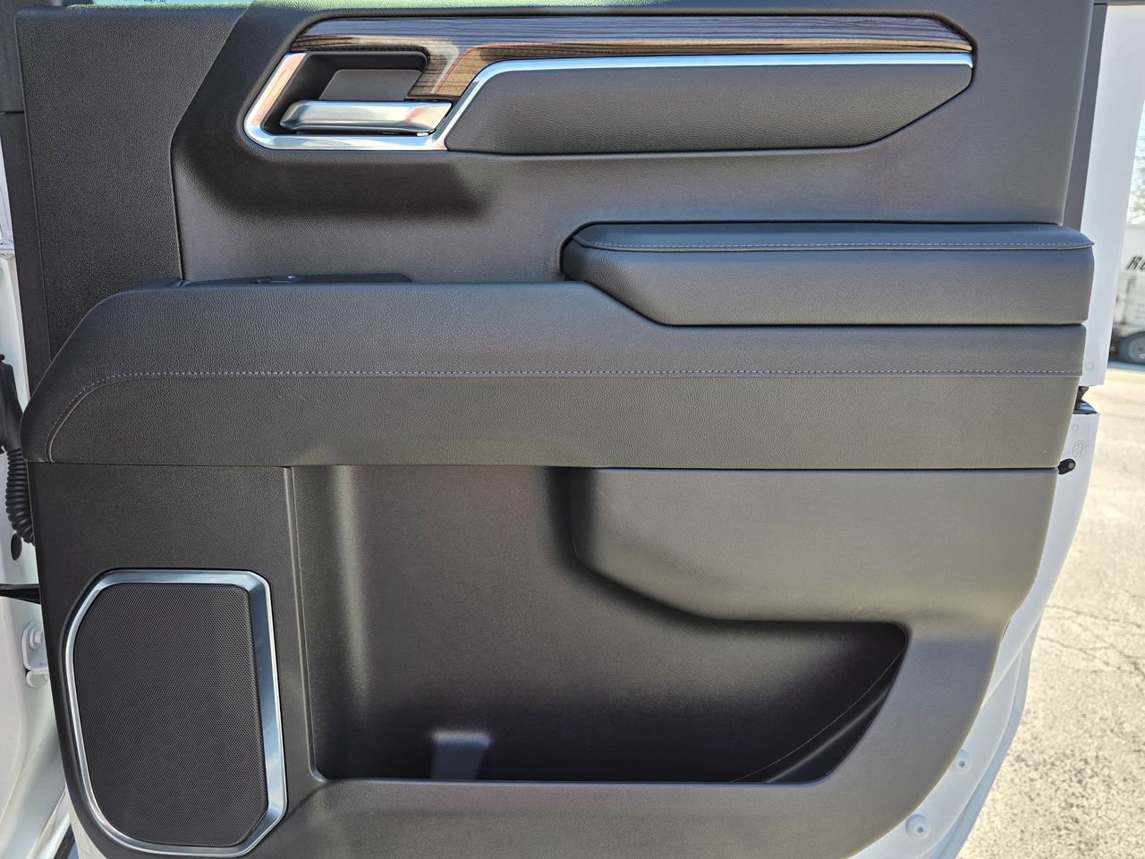 Certified 2025 Chevrolet Silverado 1500 LT Trail Boss w/ Convenience Package II image 40