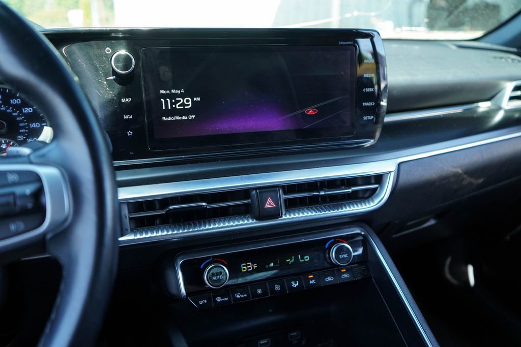 Used 2022 Kia K5 GT FWD image 8
