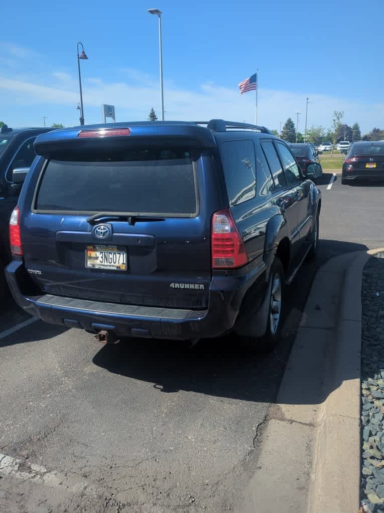 Used 2008 Toyota 4Runner Limited AWD/4WD image 3