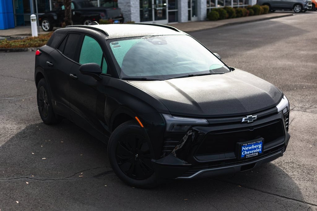 New 2025 Chevrolet Blazer EV LT w/ Midnight/Sport Edition FWD image 2