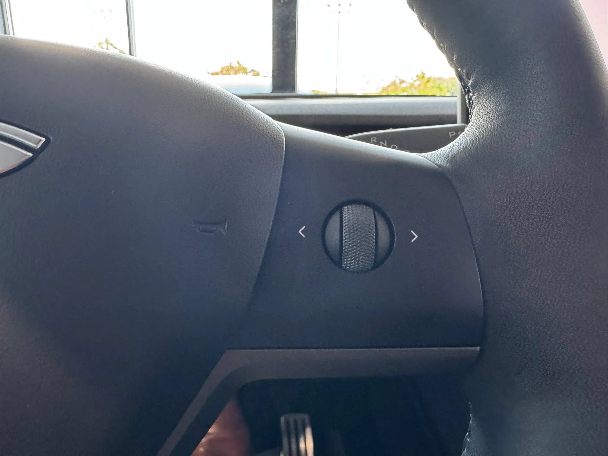 Used 2024 Tesla Model Y Performance AWD/4WD image 23