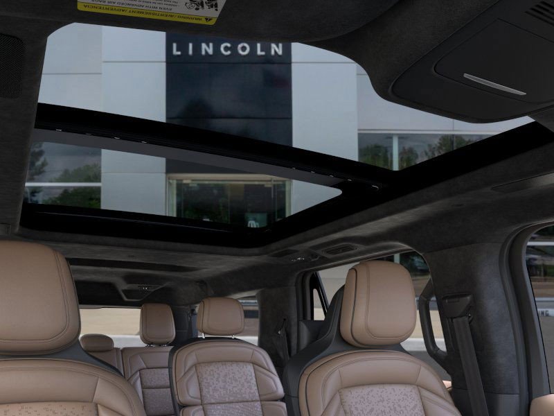New 2025 Lincoln Navigator L Black Label image 22
