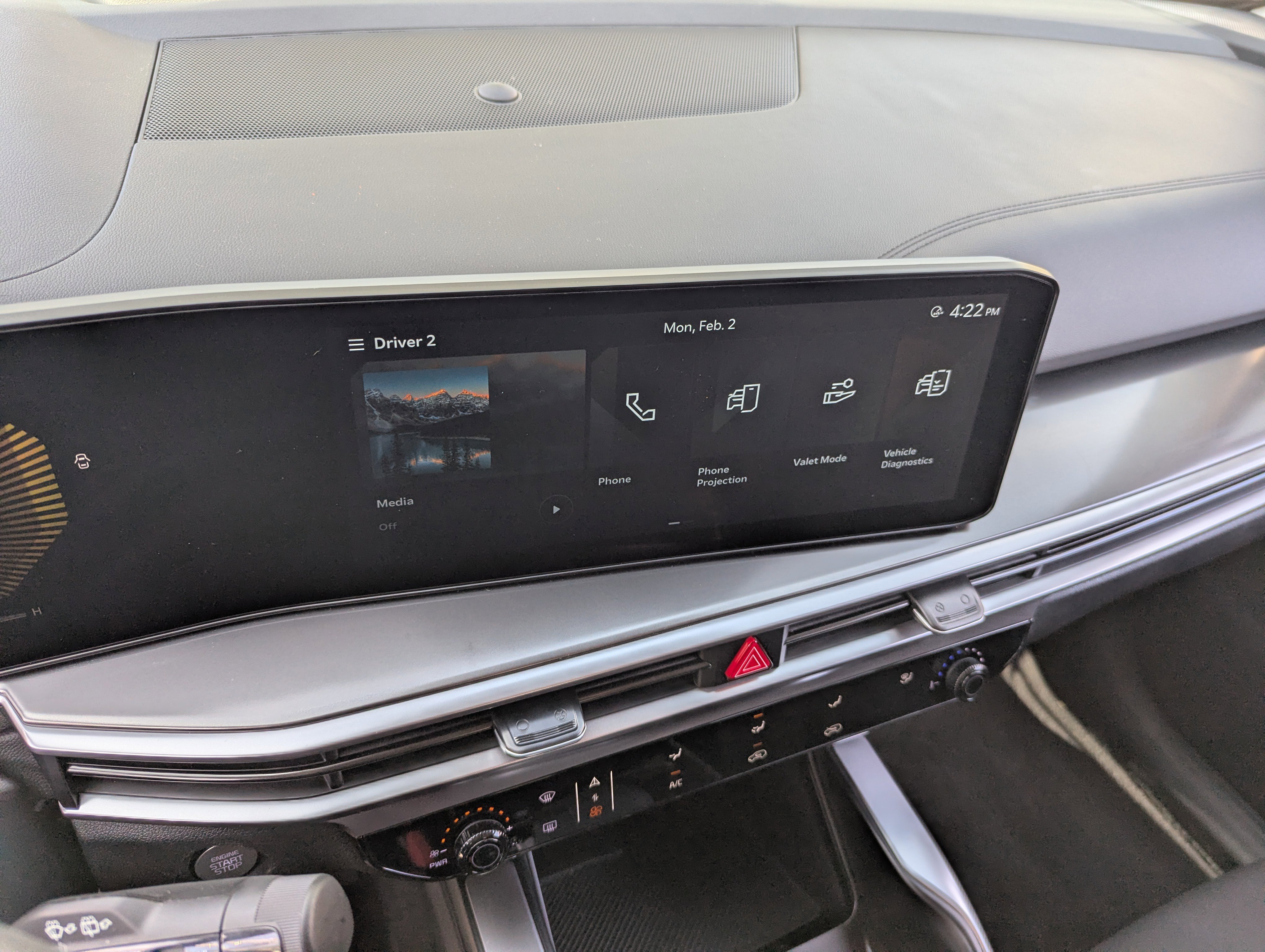 Certified 2025 Kia Sorento LX image 23