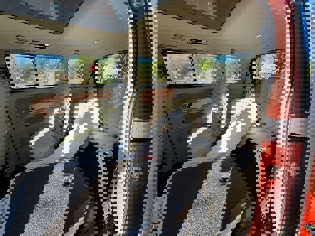 New 2025 Volkswagen ID. Buzz 1st Edition image 26