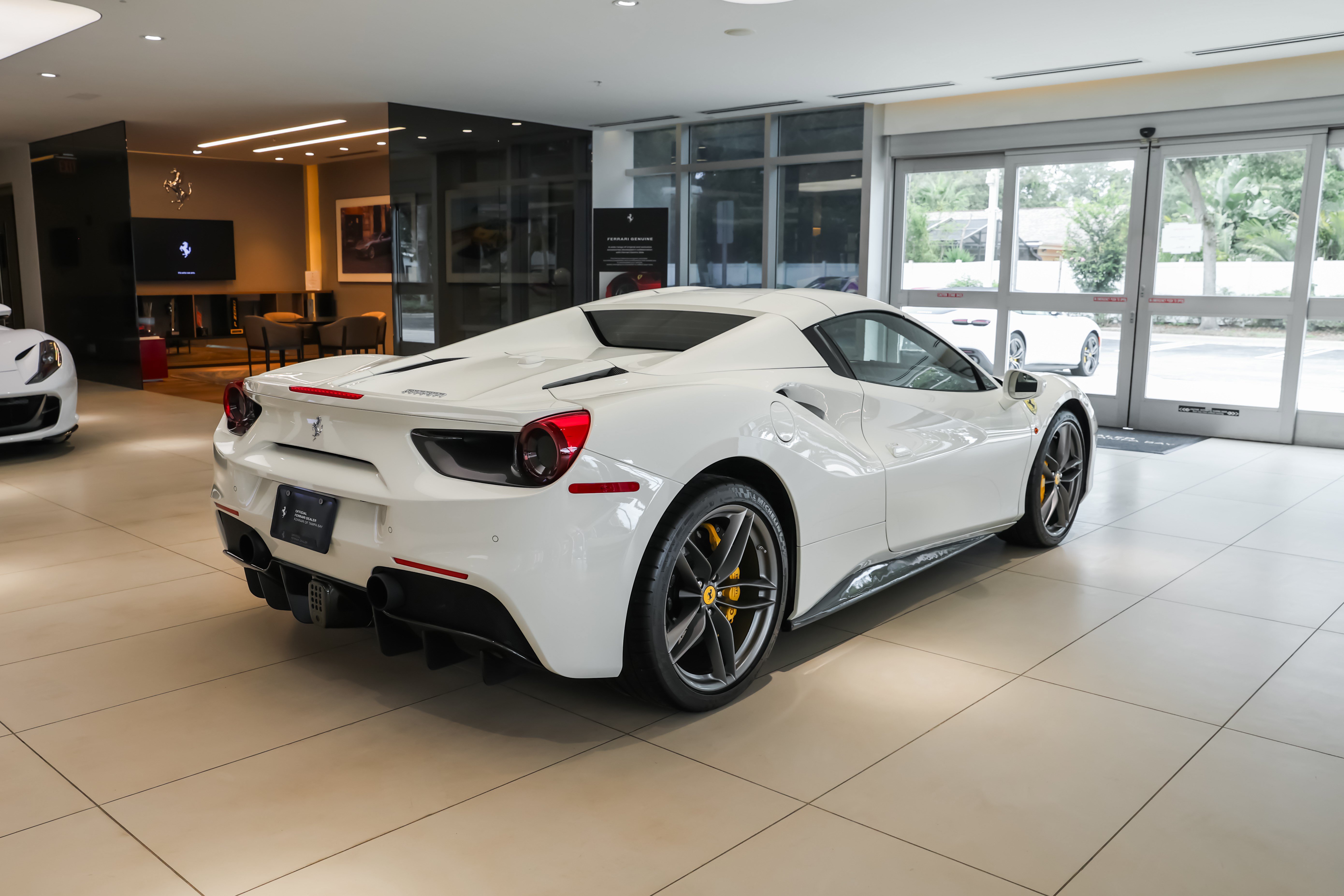 Used 2018 Ferrari 488 Spider RWD image 44