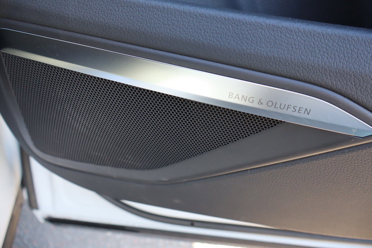 Used 2021 Audi e-tron Premium Plus w/ Premium Plus Package image 16