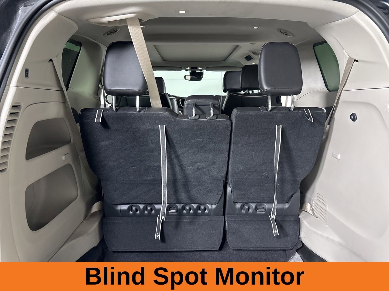 Used 2024 Chrysler Pacifica Limited image 24