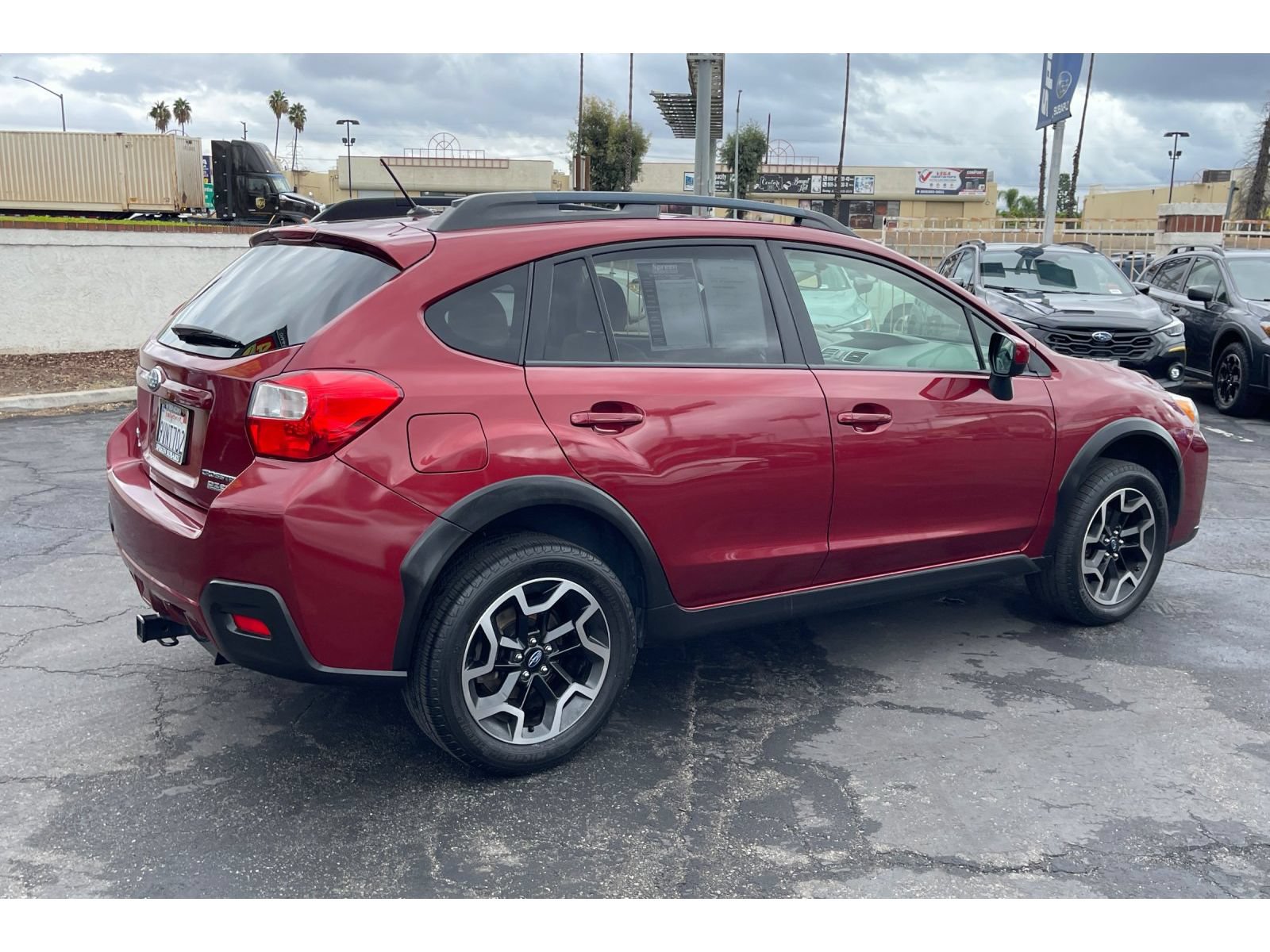 Used 2017 Subaru Crosstrek 2.0i Premium AWD/4WD image 5