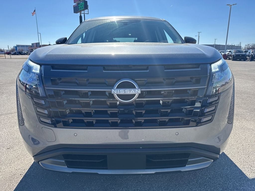 New 2026 Nissan Pathfinder Platinum image 10