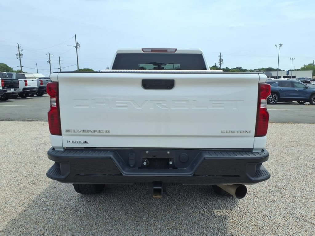 Used 2022 Chevrolet Silverado 2500 Custom w/ Custom Value Package AWD/4WD image 6