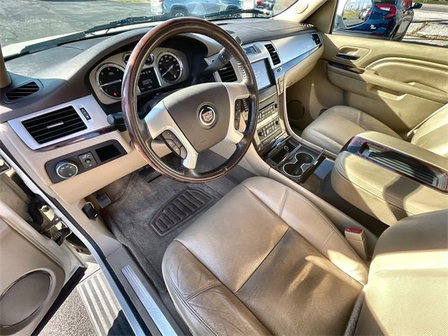 Used 2012 Cadillac Escalade EXT Premium image 10