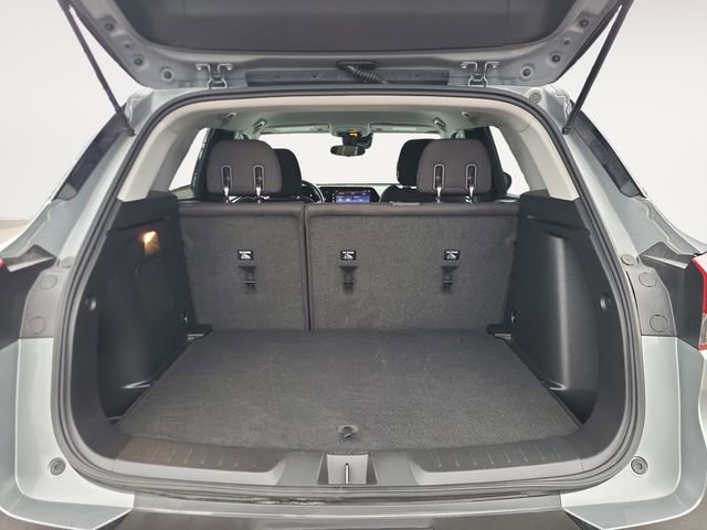 Used 2024 Chevrolet TrailBlazer LT w/ LT Cold Weather Package image 21