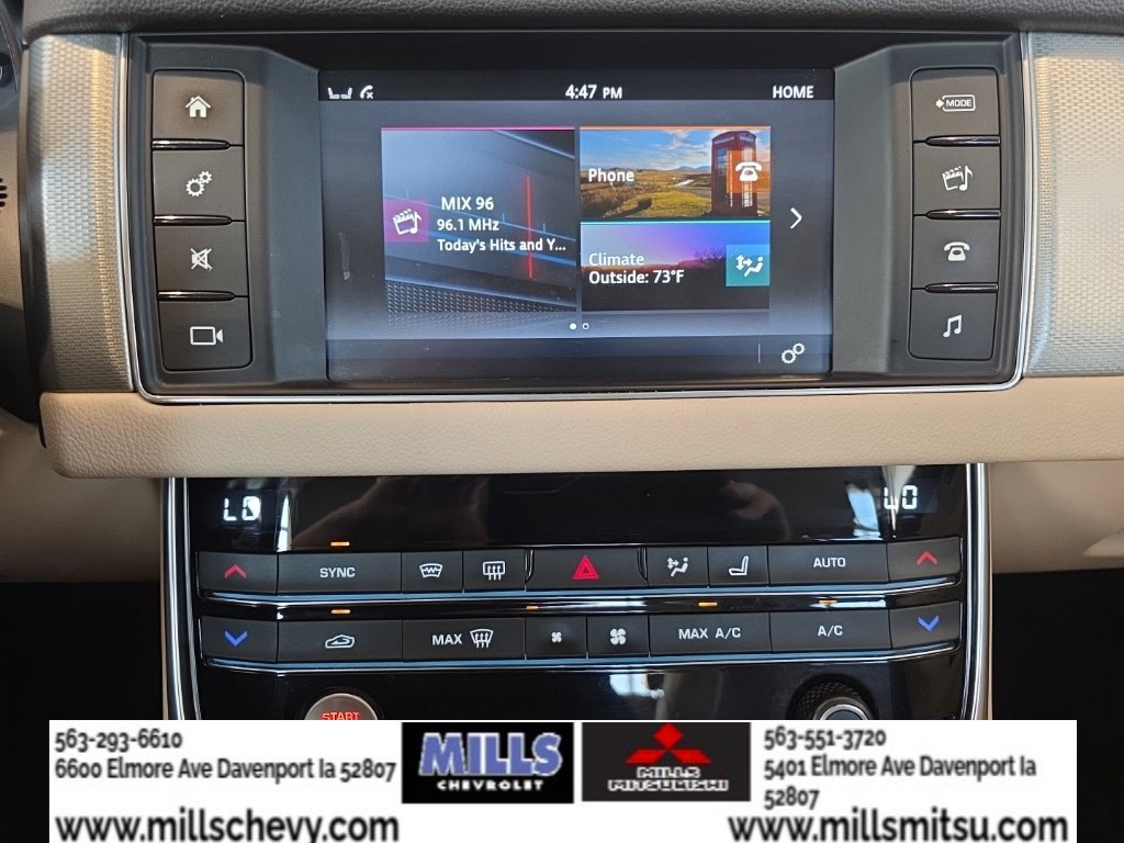 Used 2018 Jaguar XF Premium AWD/4WD image 12