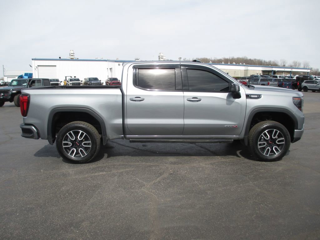 Used 2023 GMC Sierra 1500 AT4 w/ AT4 Preferred Package image 5