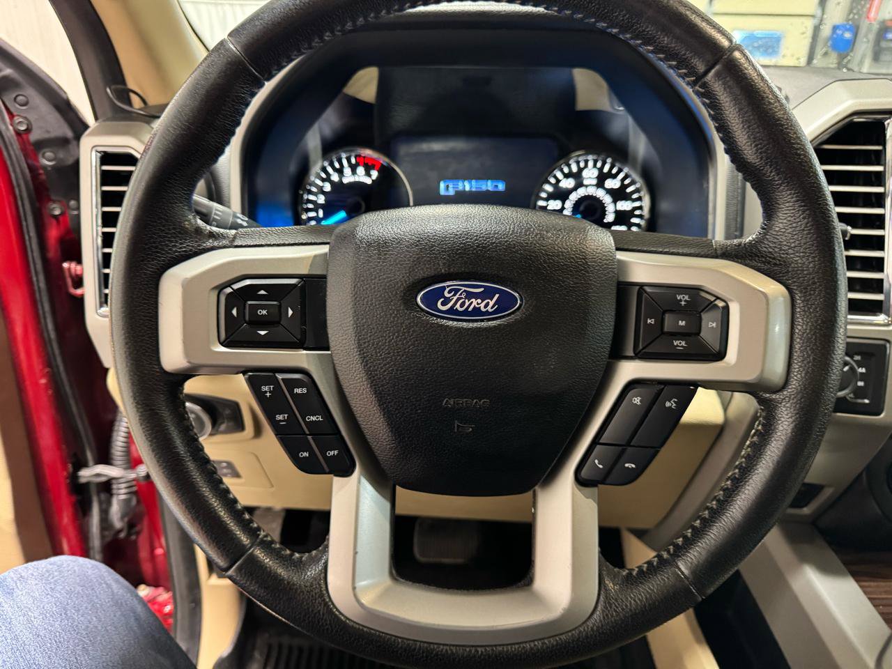 Used 2015 Ford F150 Lariat AWD/4WD image 15