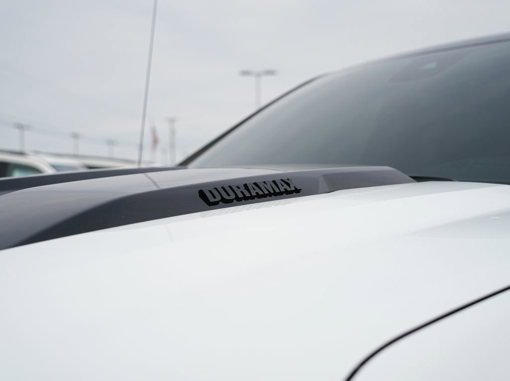 Used 2026 Chevrolet Silverado 1500 ZR2 w/ Dark Appearance Package image 2