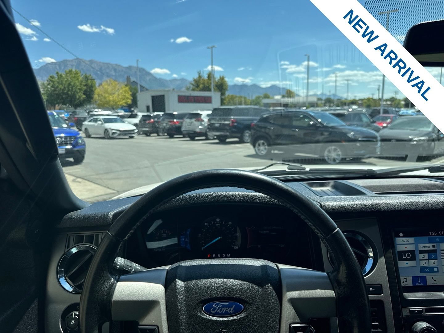 Used 2017 Ford Expedition EL Limited w/ Equipment Group 301A AWD/4WD image 22
