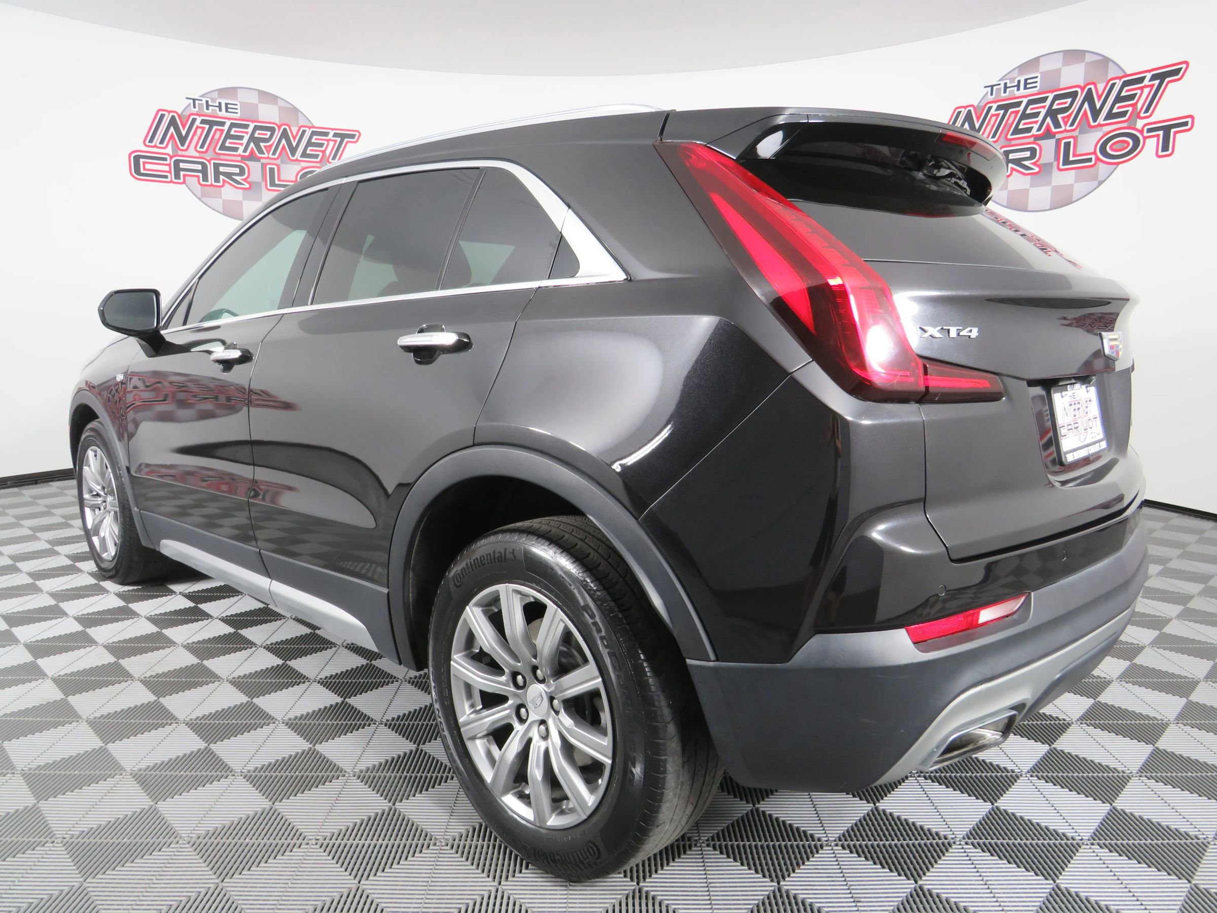 Used 2020 Cadillac XT4 Premium Luxury image 5