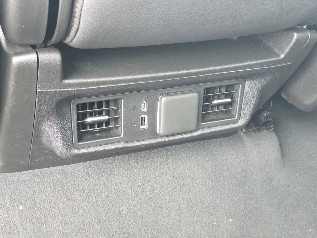 Used 2025 GMC Sierra 1500 SLT RWD image 17