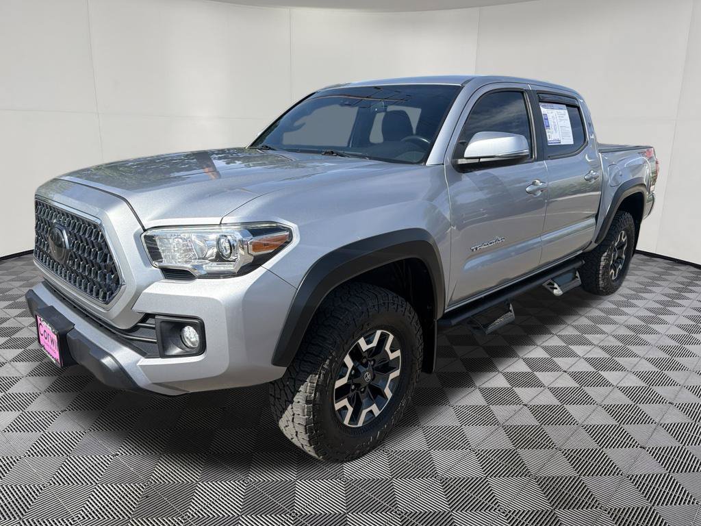 Used 2018 Toyota Tacoma TRD Off-Road w/ Technology Package AWD/4WD image 3