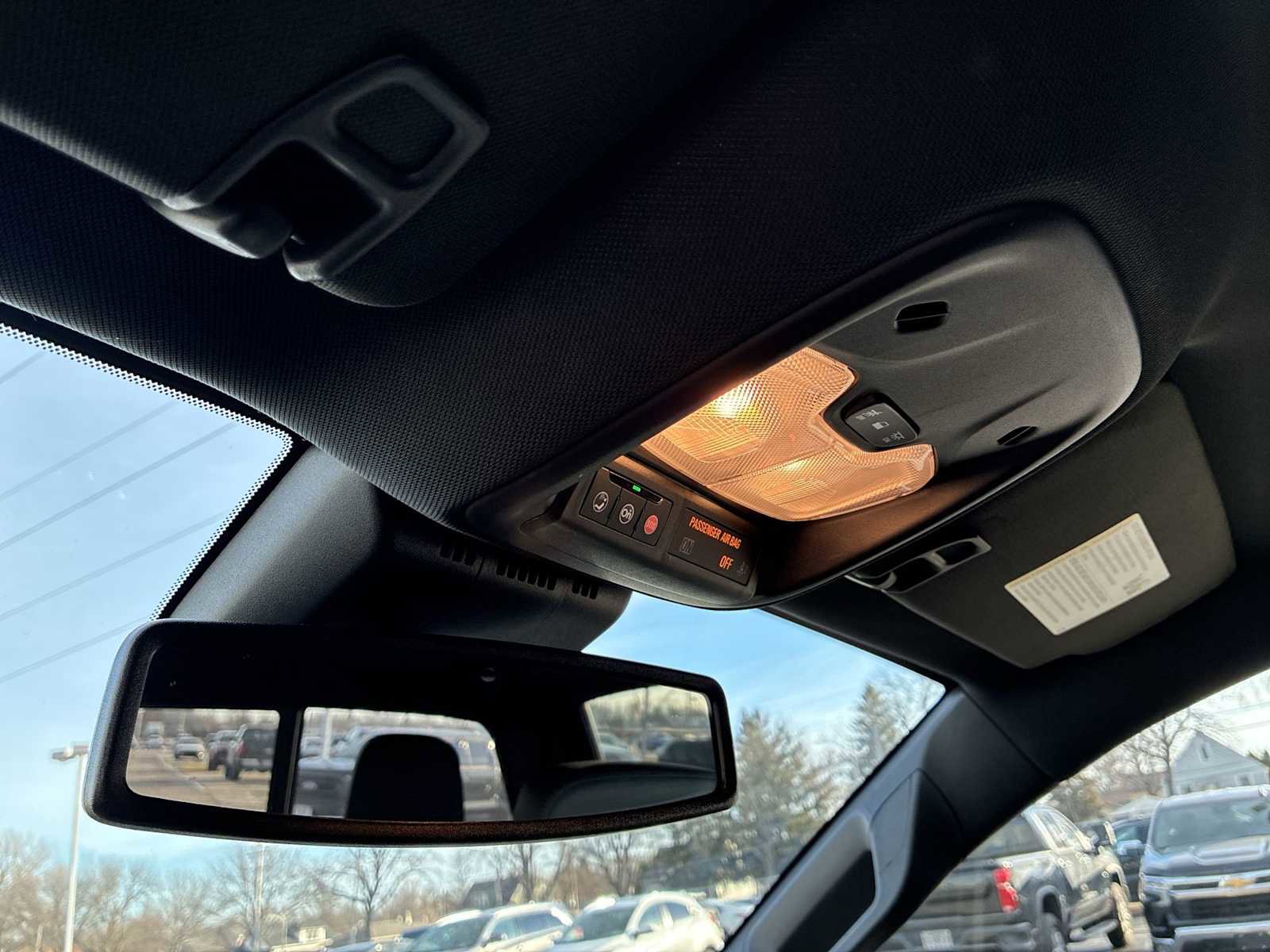 Used 2023 Chevrolet Colorado LT w/ LT Convenience Package III image 35